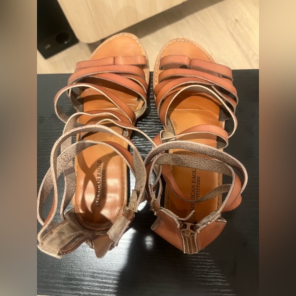 Sandals - Picture 3 of 4